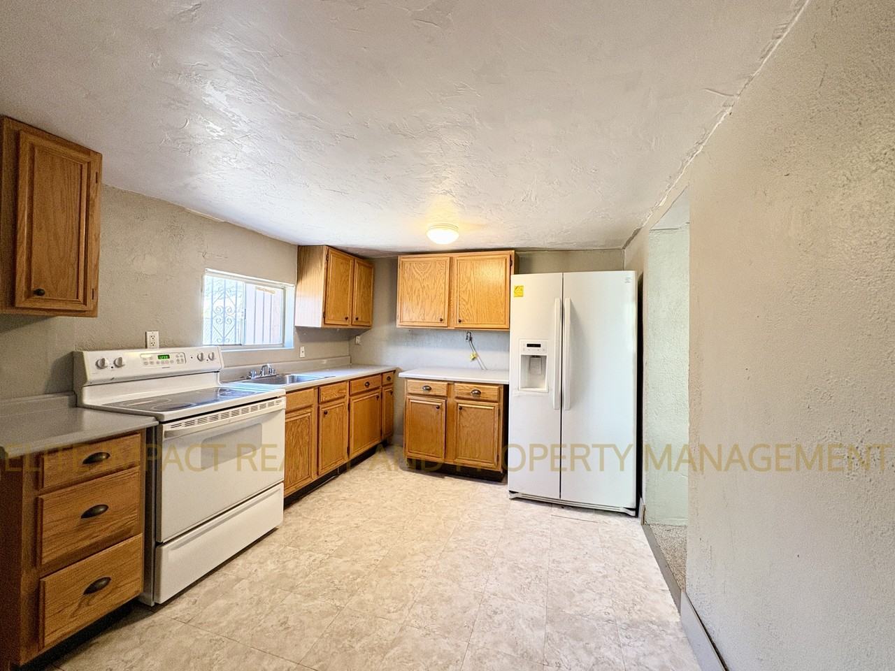 425 West Columbia Street #2 - Photo 4 of 9