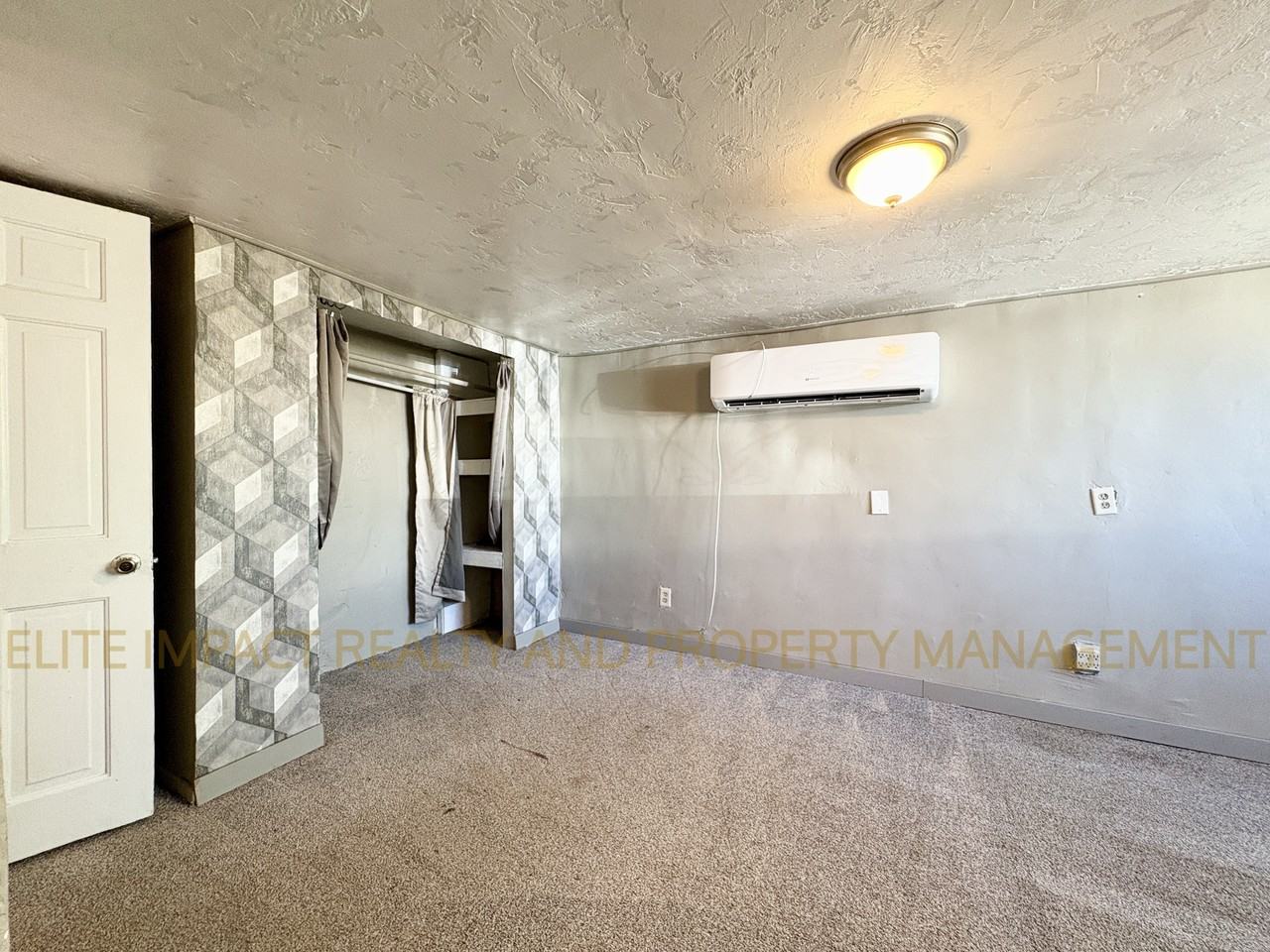 425 West Columbia Street #2 - Photo 6 of 9