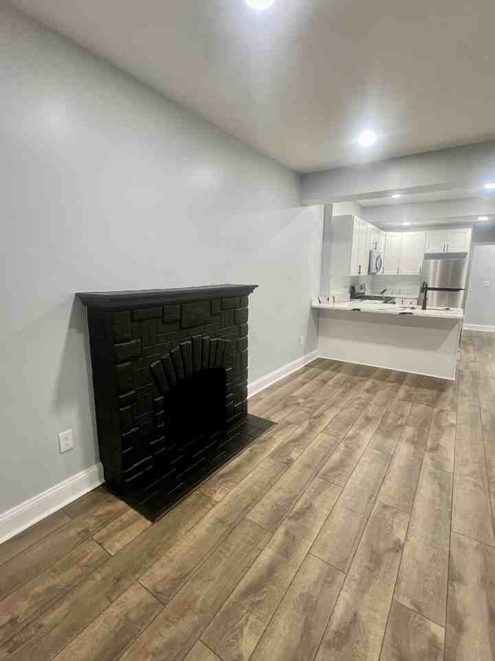 2431 Mcelderry St - Photo 4 of 48