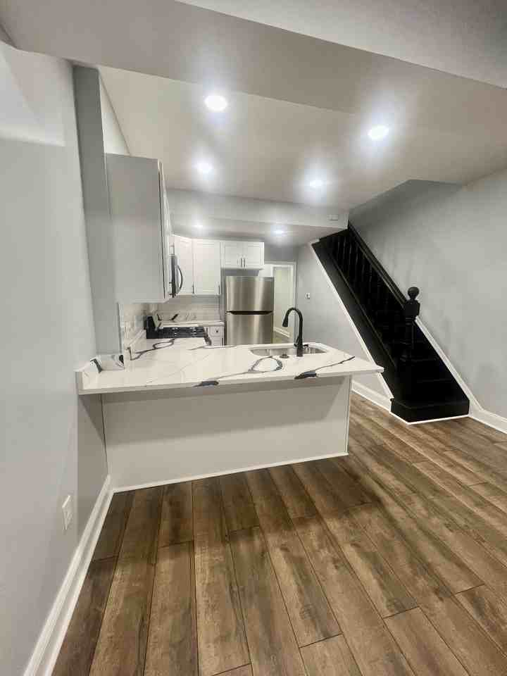 2431 Mcelderry St - Photo 6 of 48