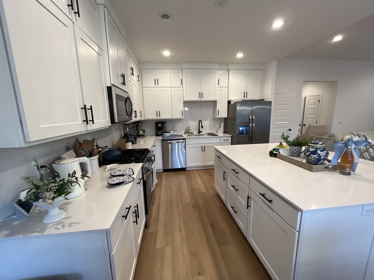 463 S Wagon Wheel Ave #1 - Photo 6 of 8