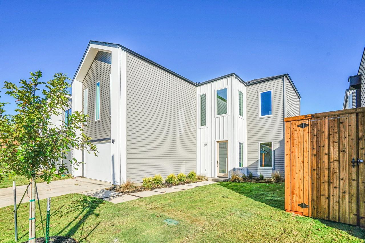 1707 Nomas Street #1 - Photo 2 of 36