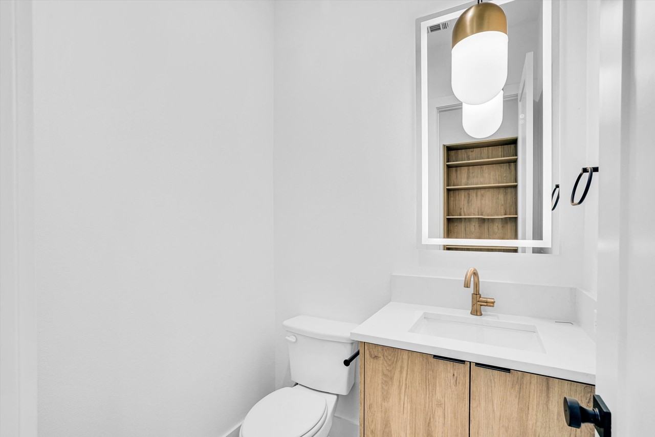 1707 Nomas Street #1 - Photo 6 of 36