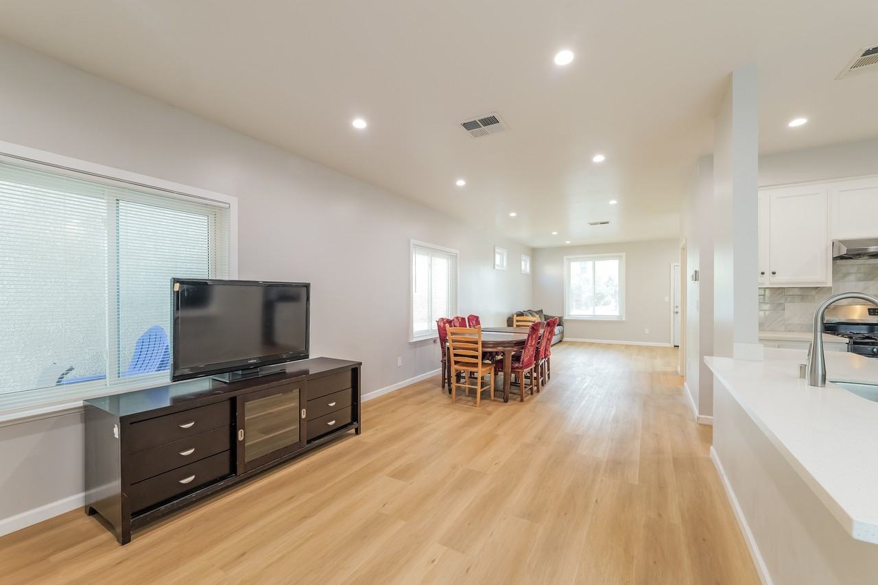 139 Gibson Ave #139 - Photo 2 of 17