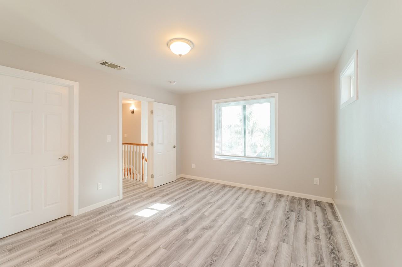 139 Gibson Ave #139 - Photo 6 of 17