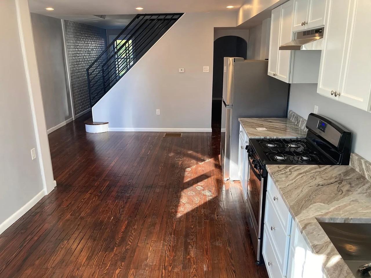 28 Locust St #1 - Photo 2 of 11