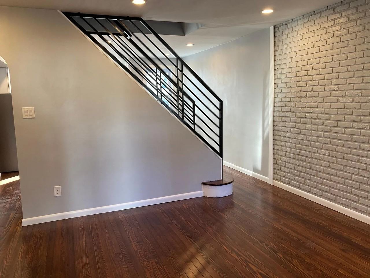 28 Locust St #1 - Photo 3 of 11