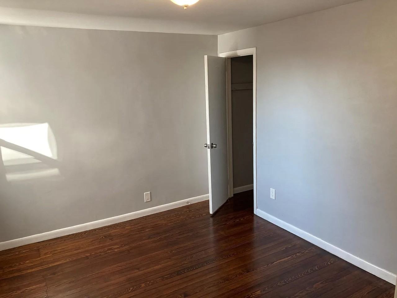 28 Locust St #1 - Photo 5 of 11