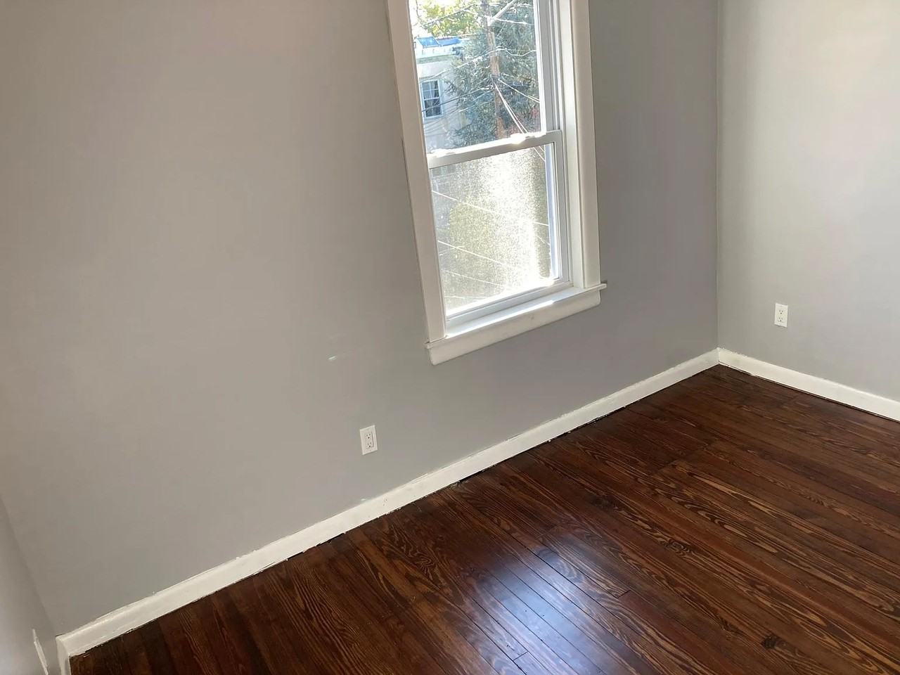 28 Locust St #1 - Photo 7 of 11