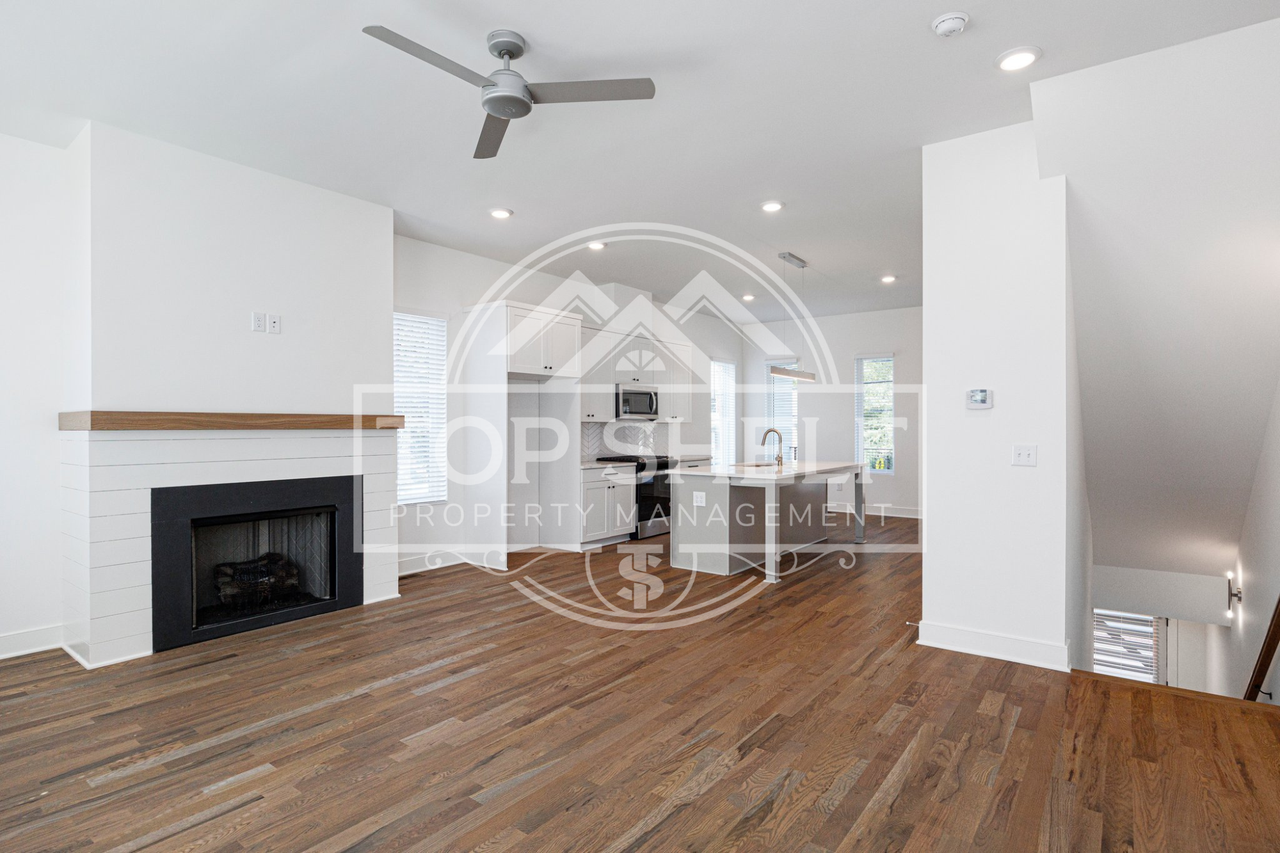 1540 Millwood Pl #1 - Photo 7 of 26