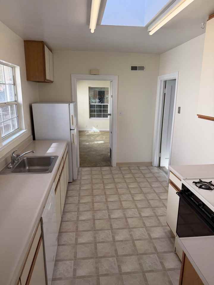 187 Woodland Avenue #187 - Photo 3 of 14