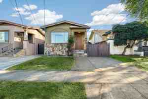 featured image of 2020 Auseon Avenue #1