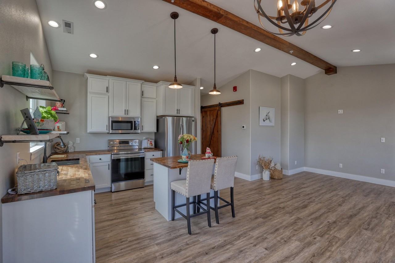 847 Lincoln Dr #201 - Photo 7 of 27