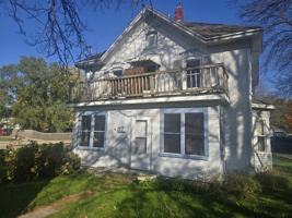 featured image of 406 North Bridge Street