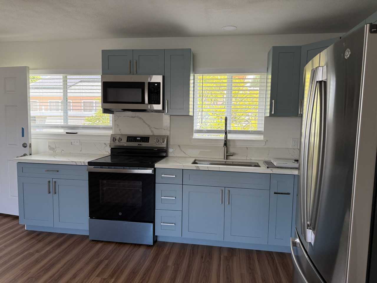 3317 Catherine St #1 - Photo 2 of 12