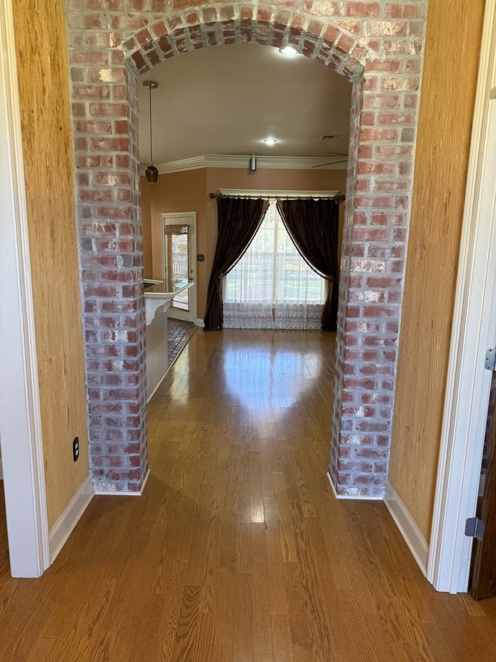 103 Lakeshore Dr #1 - Photo 4 of 20