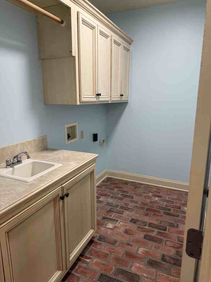 103 Lakeshore Dr #1 - Photo 7 of 20