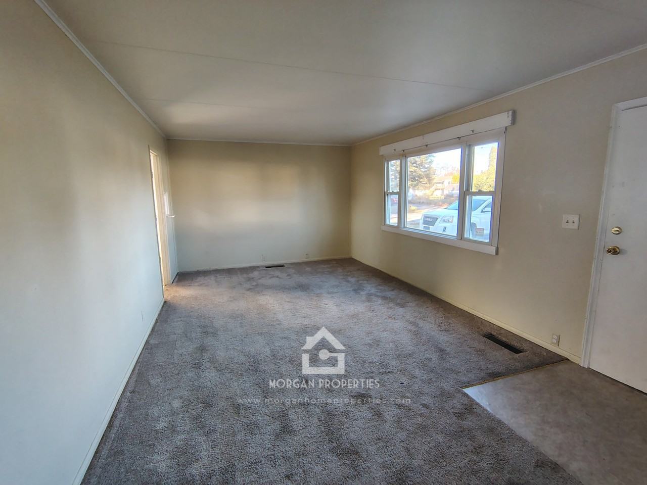 2729 Shawnee Drive - Photo 2 of 7