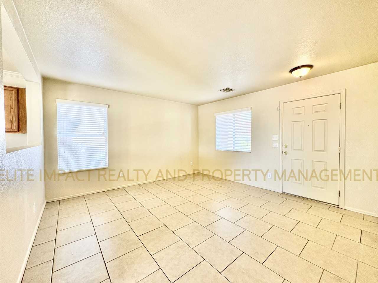 2324 S Mcconnell Dr #1 - Photo 4 of 22