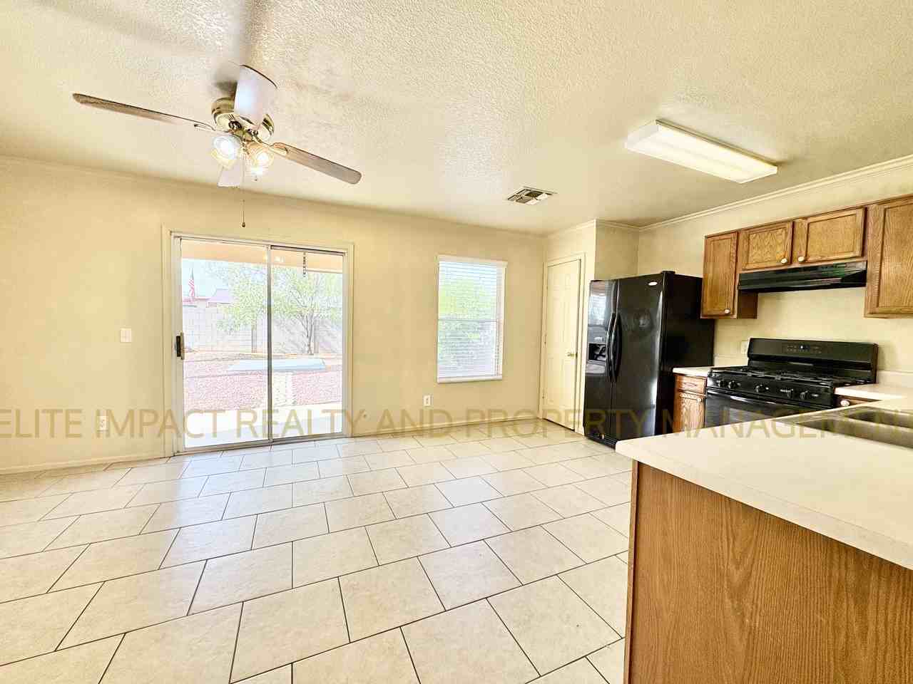 2324 S Mcconnell Dr #1 - Photo 5 of 22