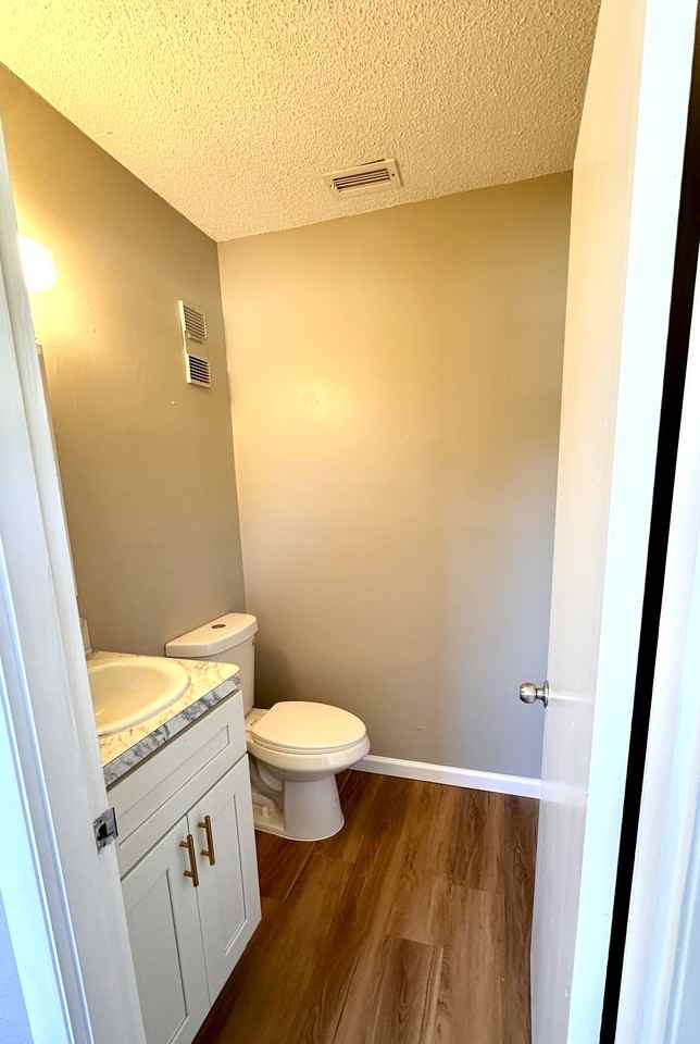 450 Tomoka Ave #215 - Photo 4 of 20