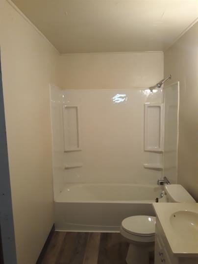 1511 W 14th St #10 - Photo 5 of 16