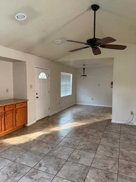 550 Dewey Rd #1 - Photo 4 of 20