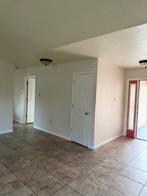 550 Dewey Rd #1 - Photo 5 of 20