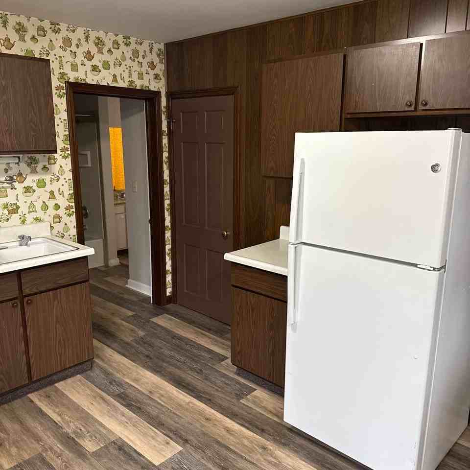 713 N Main St #1 - Photo 2 of 10