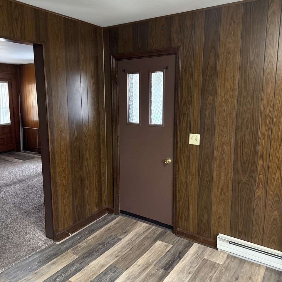 713 N Main St #1 - Photo 6 of 10