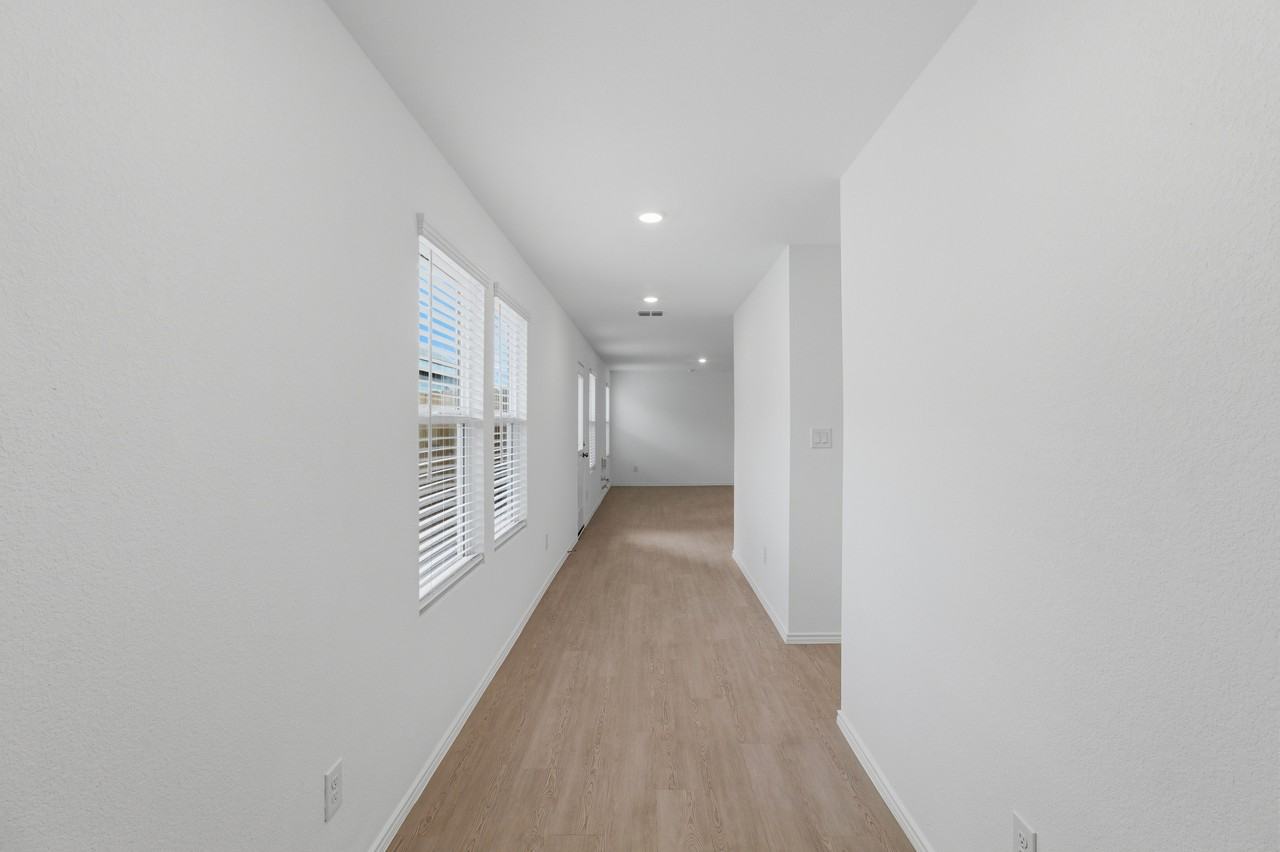 596 Sormonne Loop #596 - Photo 3 of 22