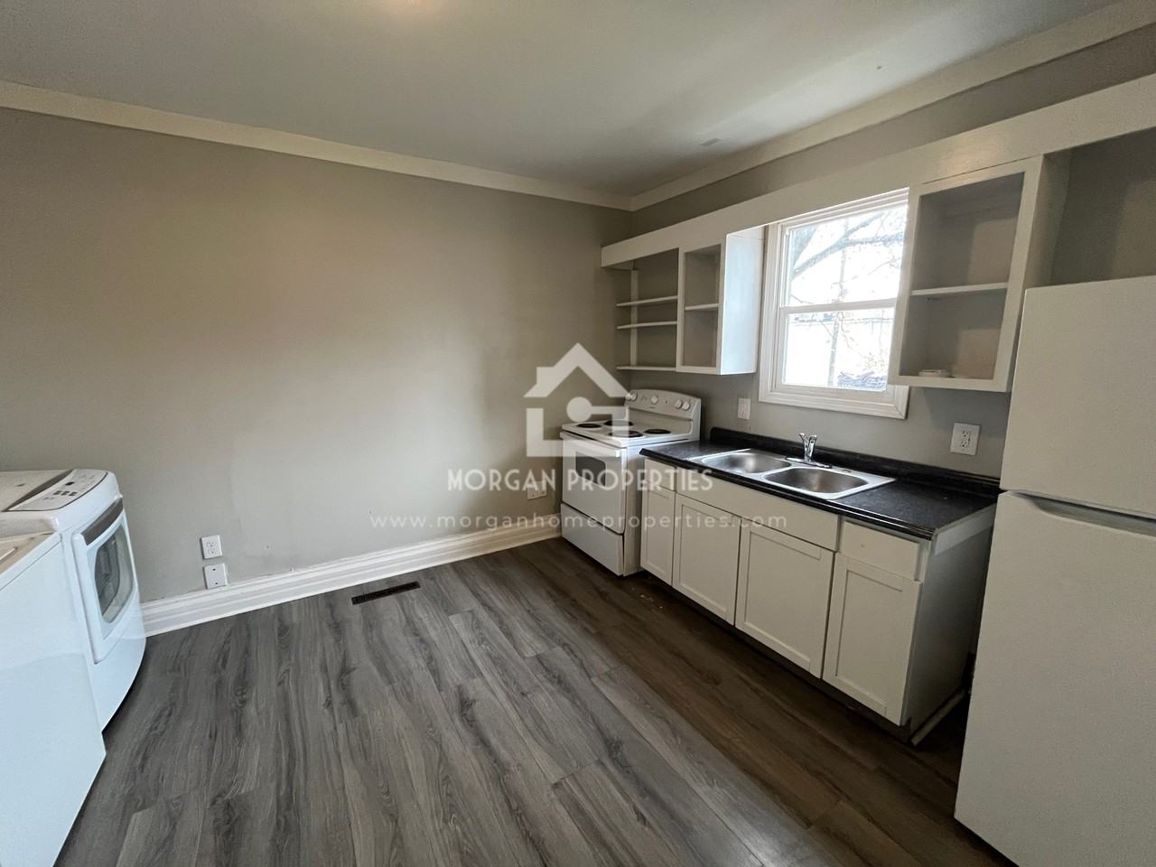 1320 Pearl St #1 - Photo 3 of 7