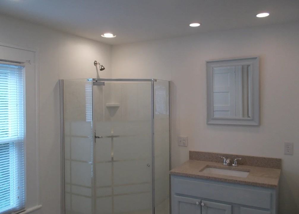 504 Green Ave #1 - Photo 5 of 8