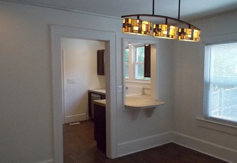 504 Green Ave #1 - Photo 7 of 8