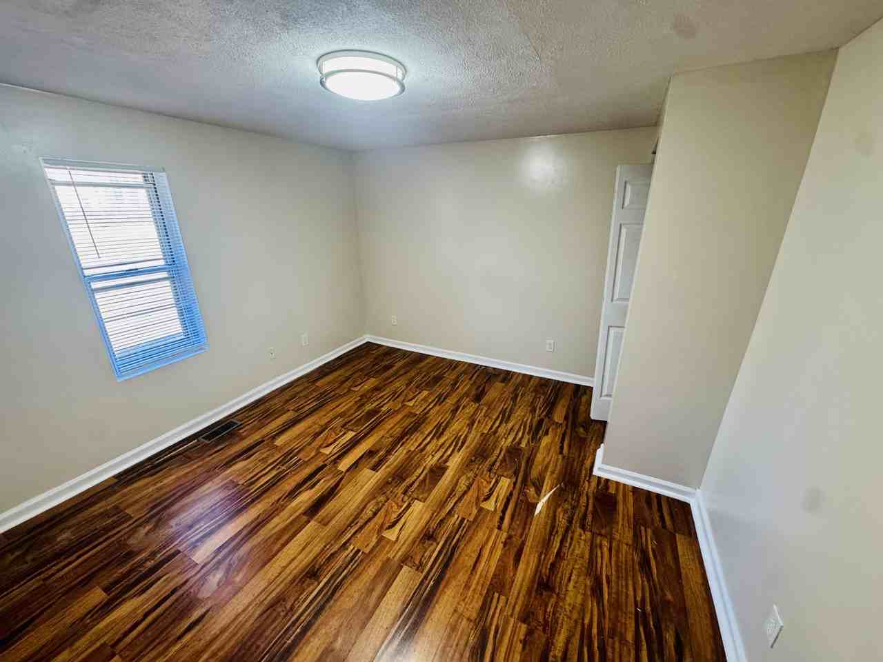 335 Edgewood Dr #1 - Photo 3 of 6