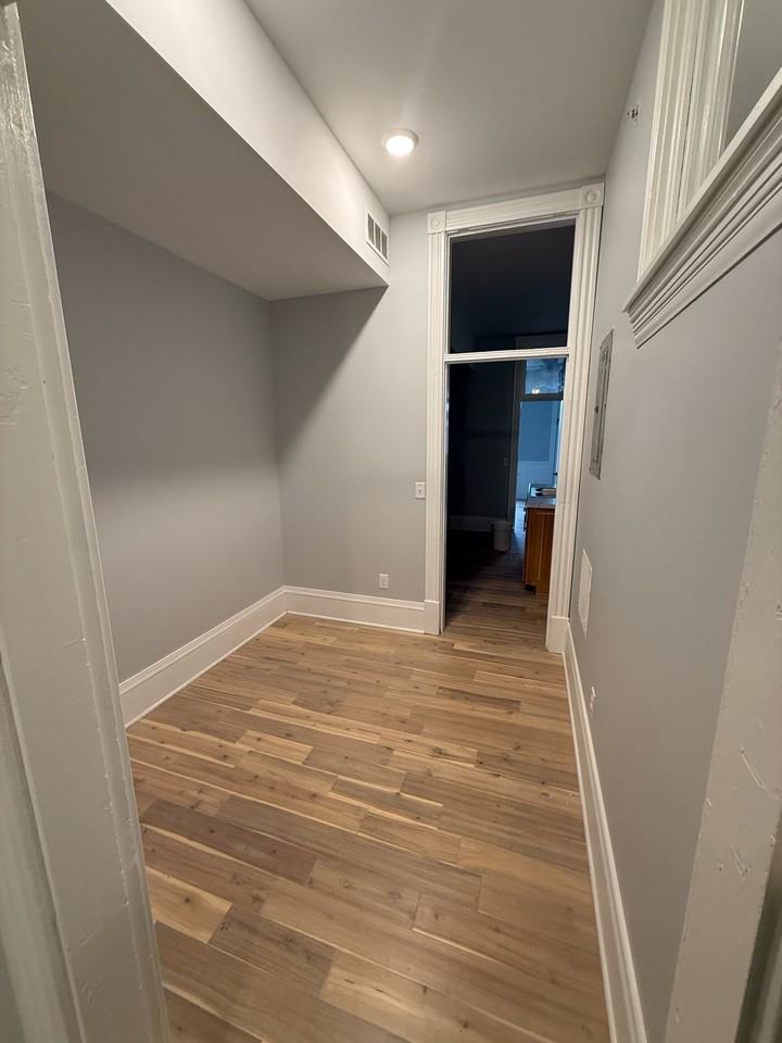 1710 Central Avenue #201 - Photo 6 of 11