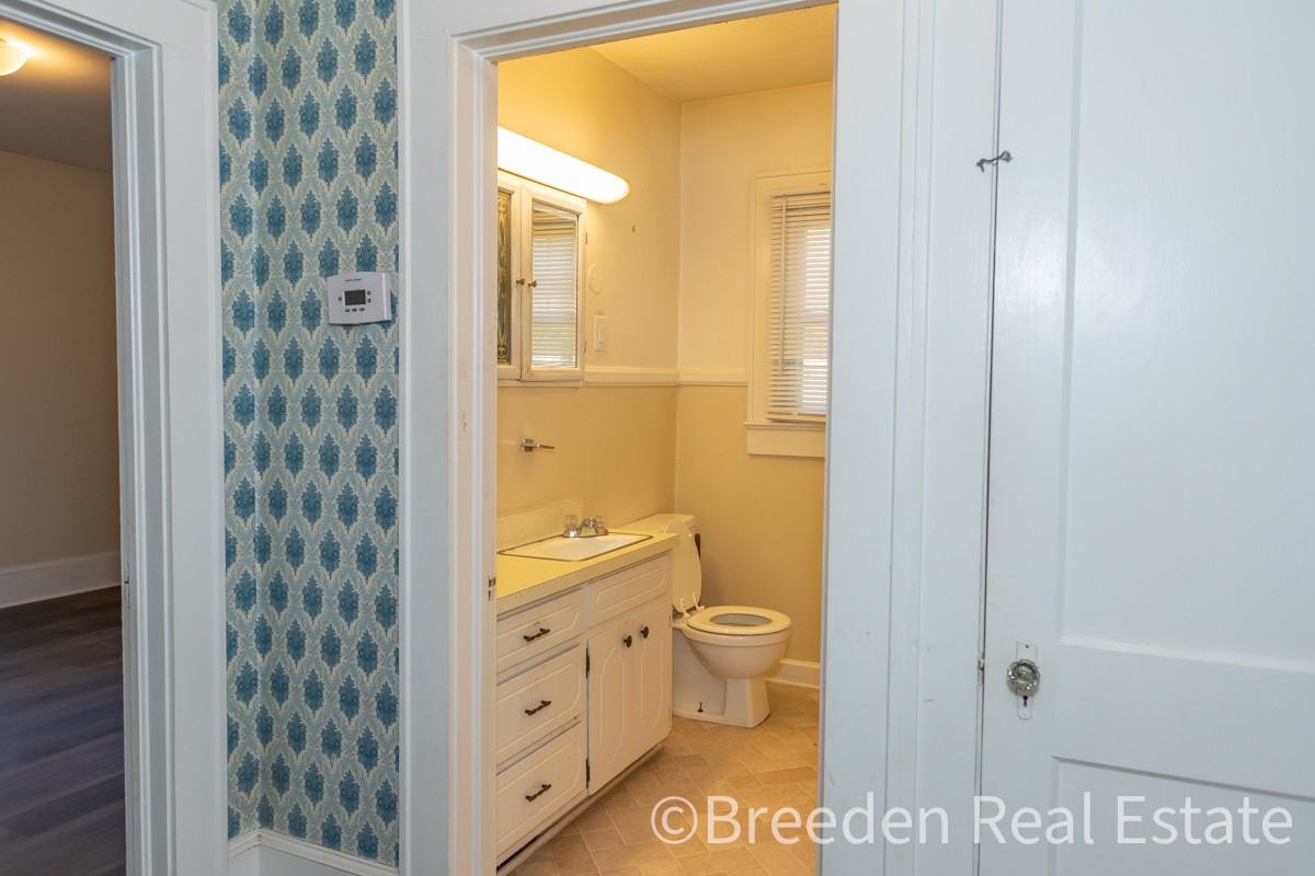 400 Collett Street #1 - Photo 7 of 13