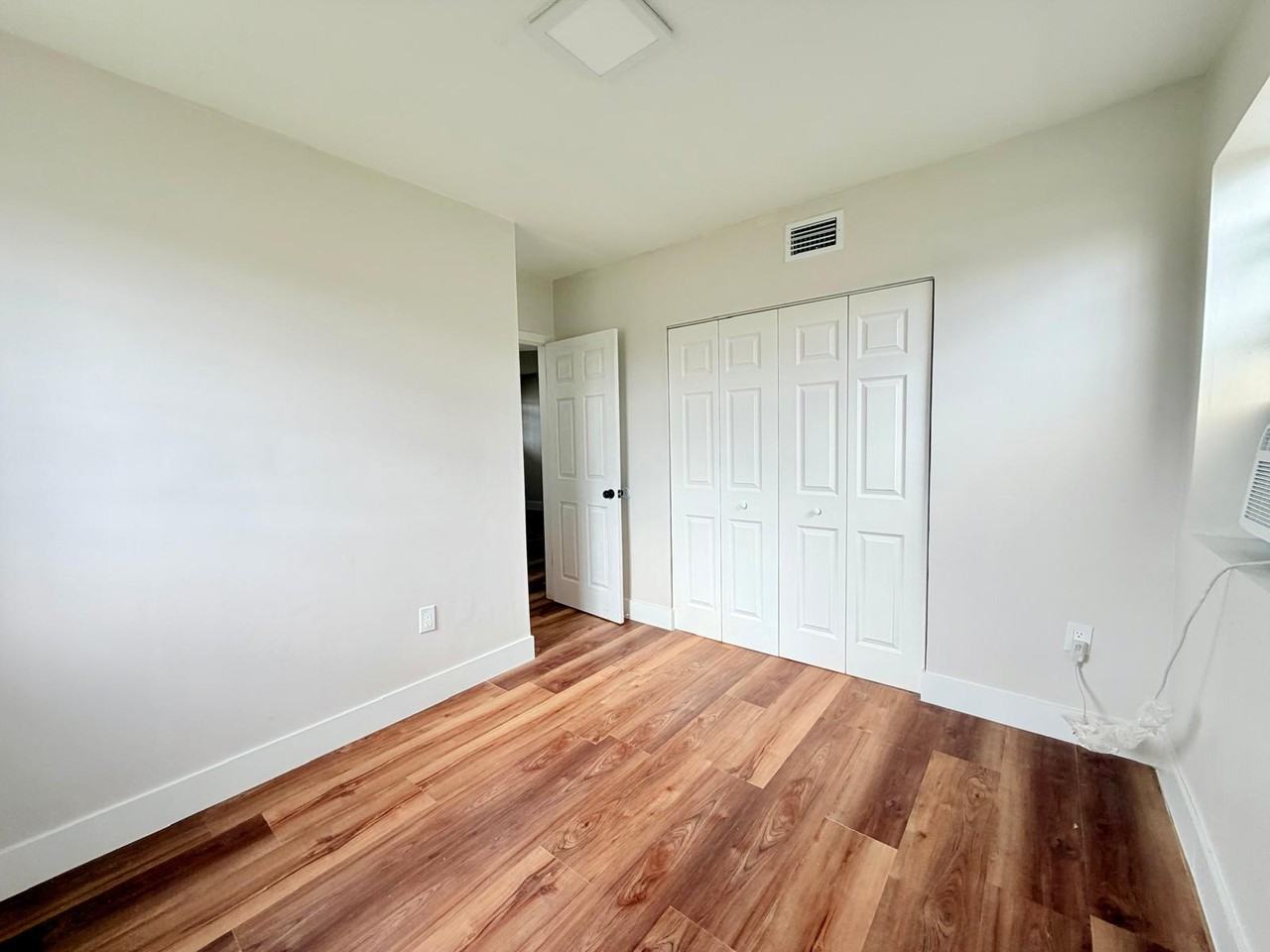 4803 Northwest 33rd Avenue #1 - Photo 4 of 12