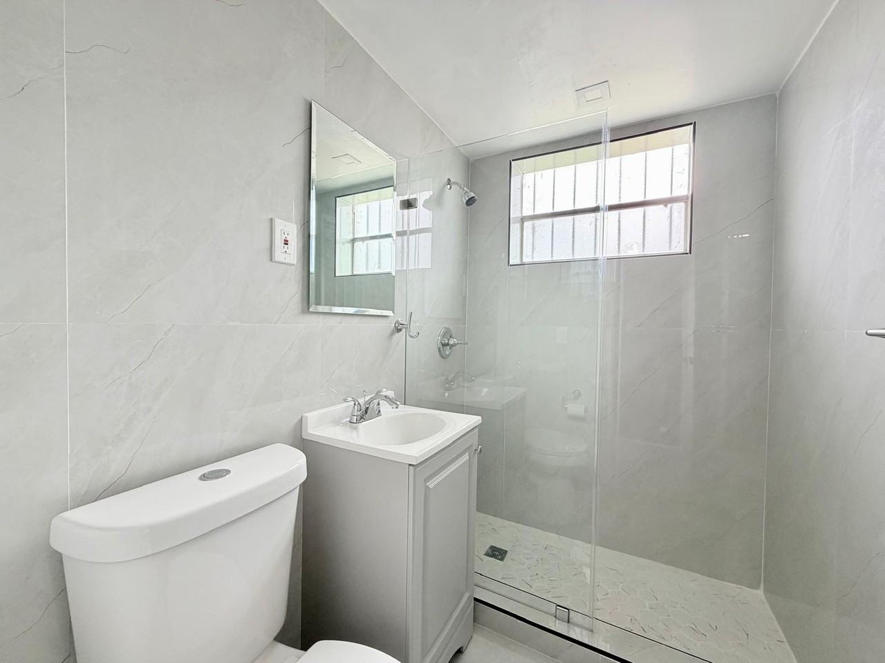 4803 Northwest 33rd Avenue #1 - Photo 6 of 12