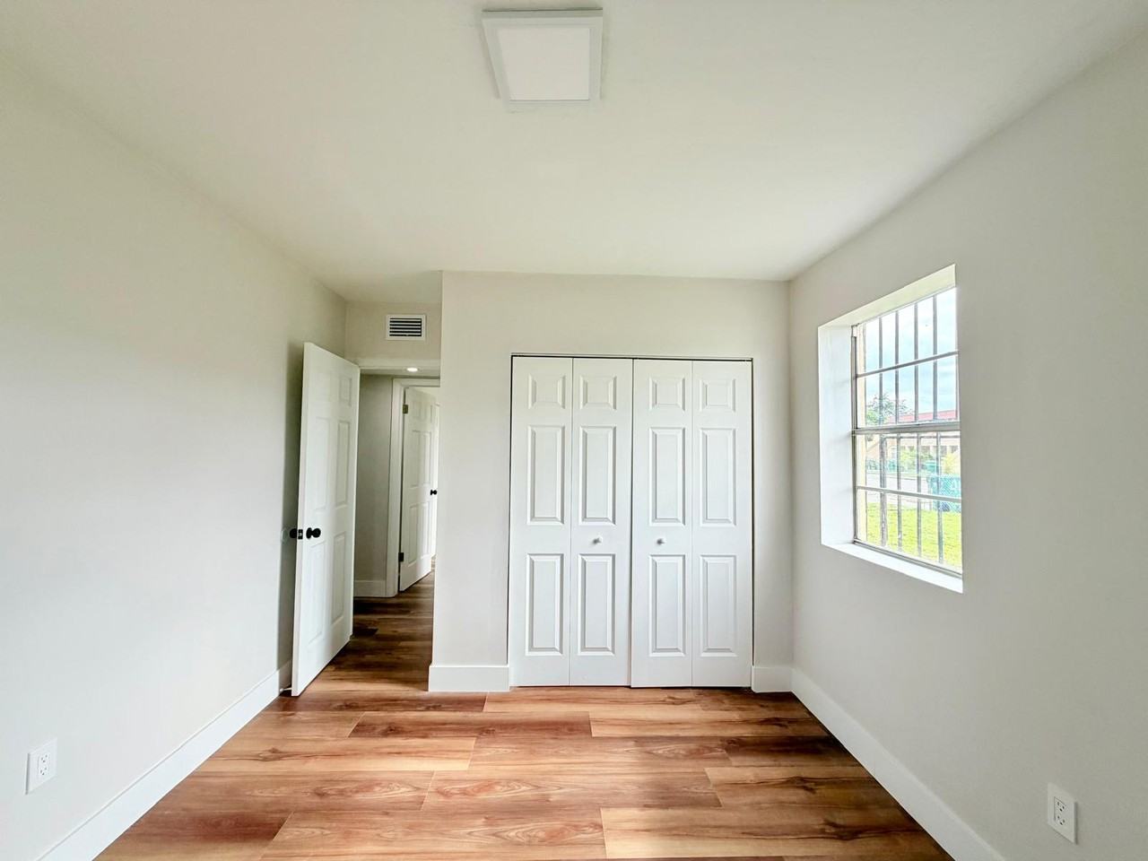 4803 Northwest 33rd Avenue #1 - Photo 7 of 12