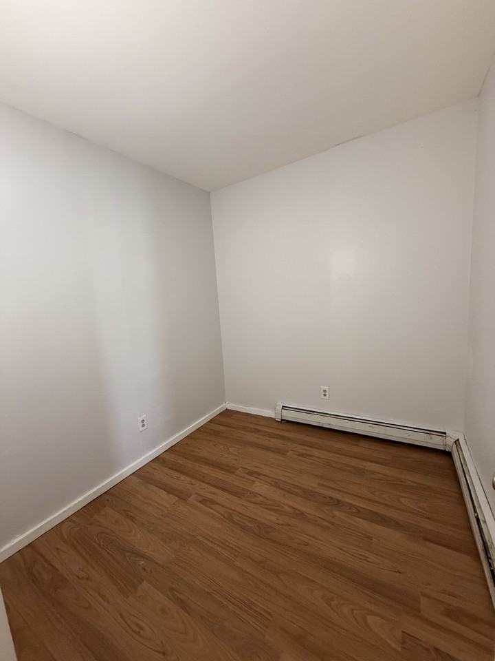 273 Ontario Street #2 - Photo 7 of 9