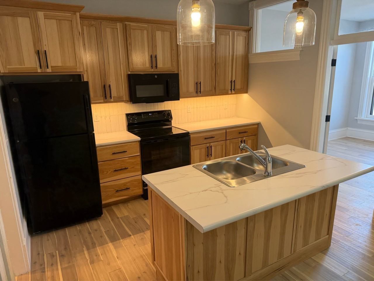 1710 Central Ave #301 - Photo 2 of 8