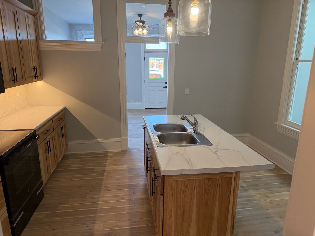 1710 Central Ave #301 - Photo 3 of 8