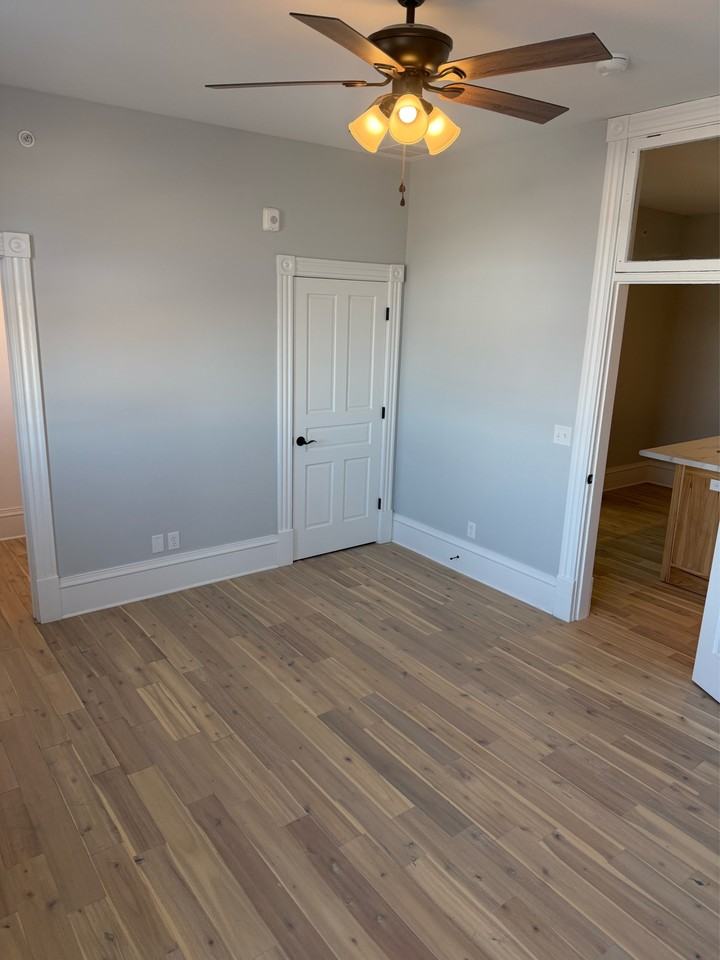 1710 Central Ave #301 - Photo 4 of 8