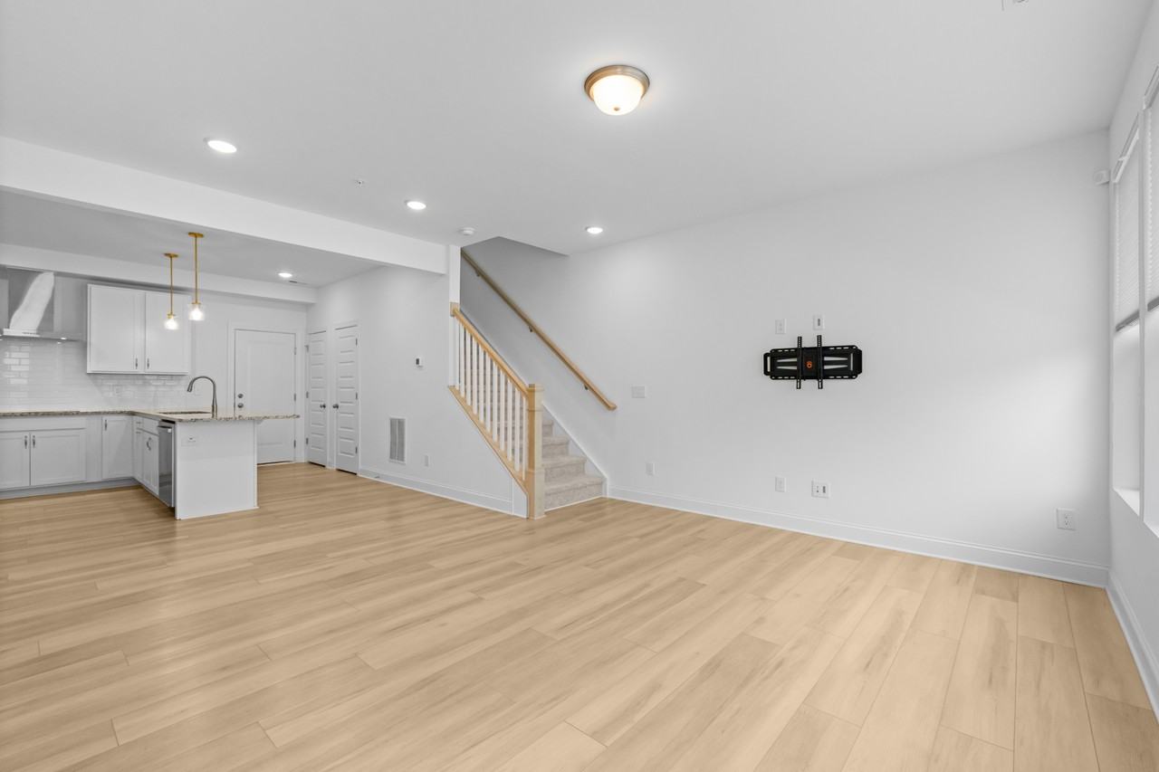 Coach Station Alley #101 - Photo 2 of 39