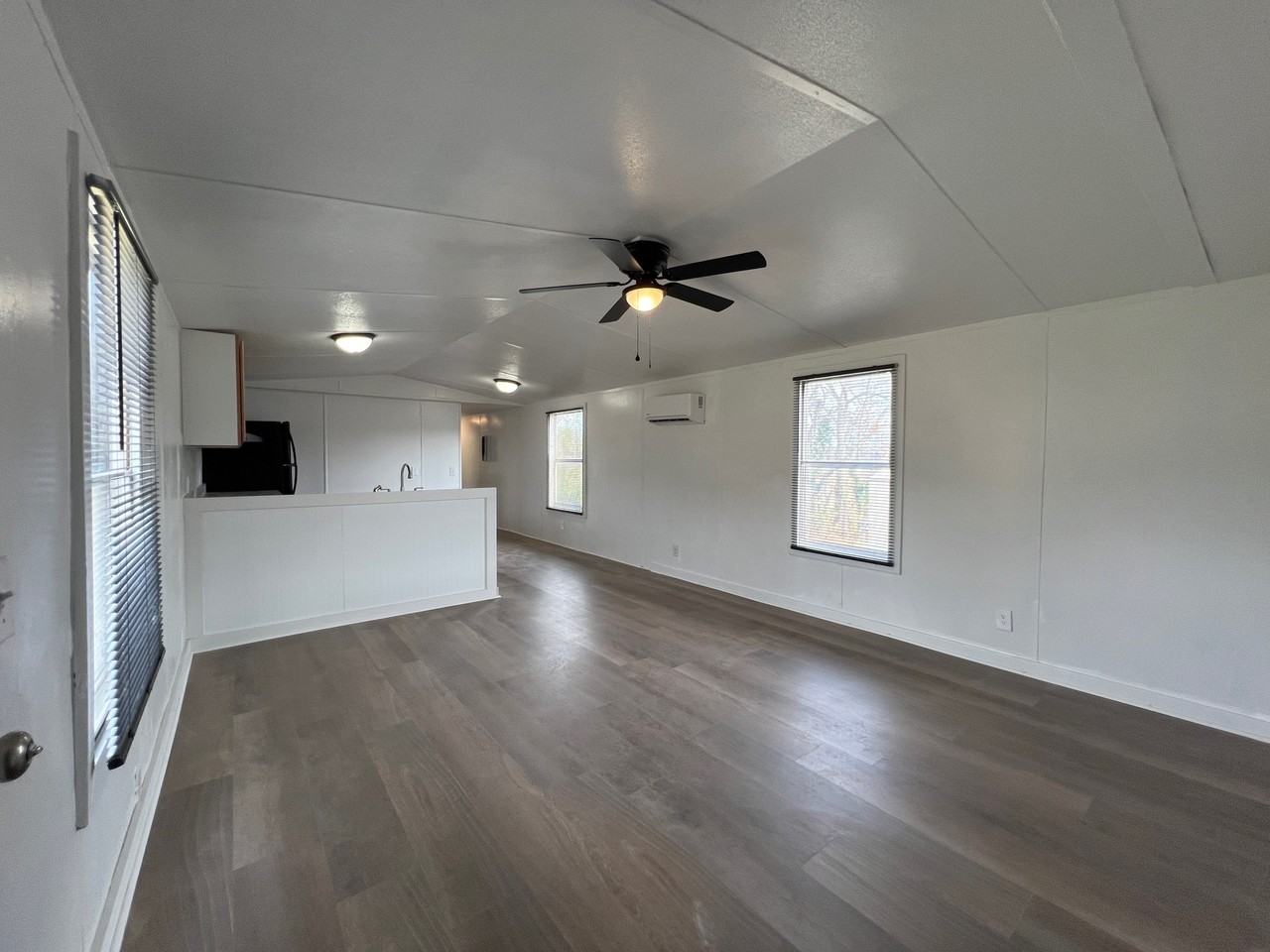 137 Vestin Dr #1 - Photo 4 of 9