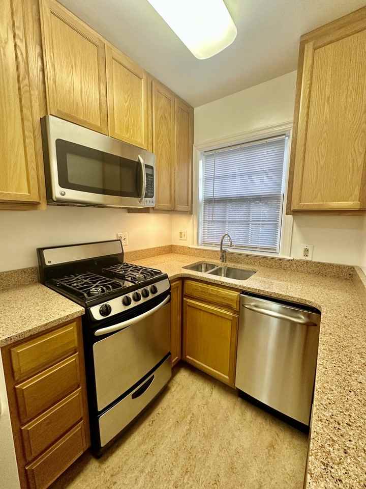 919 Church Street #3 - Photo 2 of 29