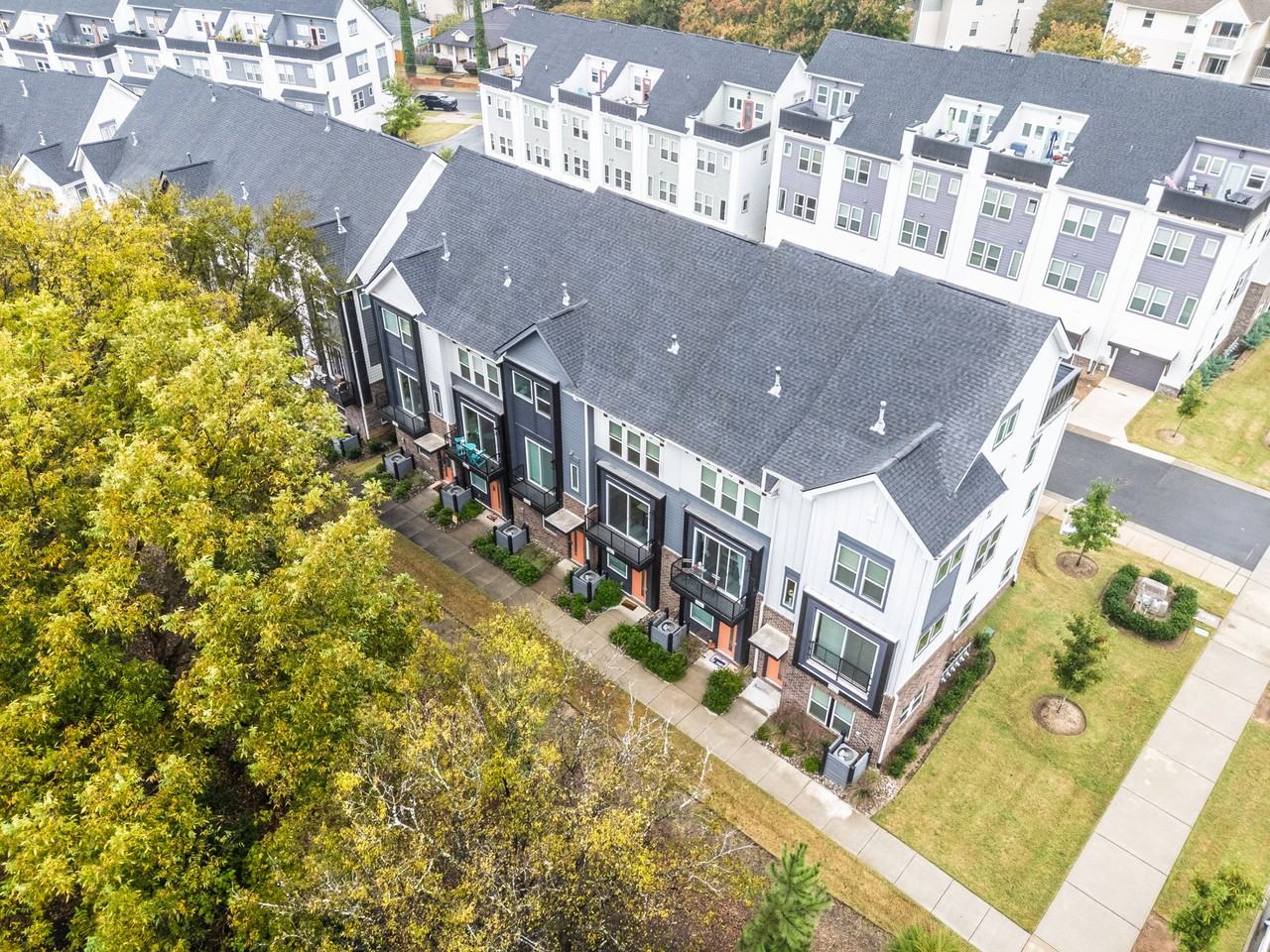 644 West End Drive #1 - Photo 2 of 34