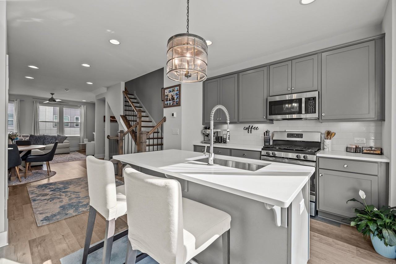 644 West End Drive #1 - Photo 6 of 34