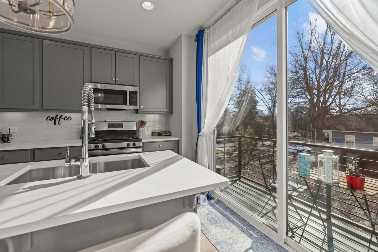 644 West End Drive #1 - Photo 7 of 34